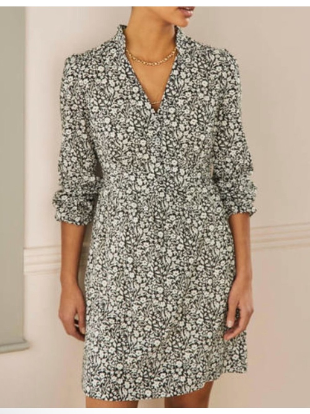 Boden Black and White Cotton Floral Long Sleeve Mini Dress